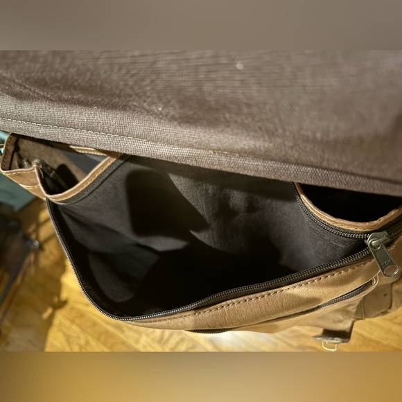 Brown Leather Messenger Bag - Picture 7 of 13